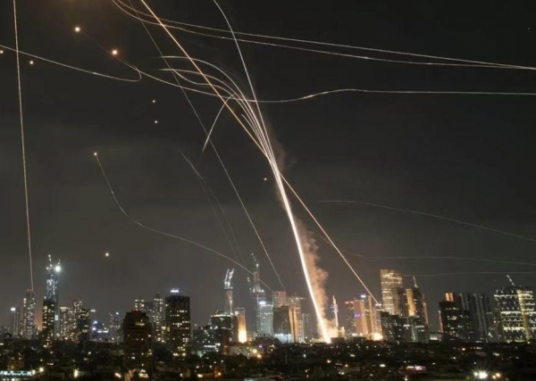 学者：伊朗在以色列面前是纸老虎硬实力扭转局势(图2)