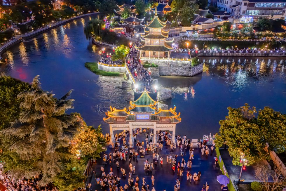 践行人民城市理念 让城市发展更有温度(图1)