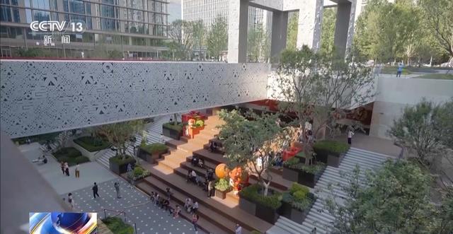 向地下要空间造“新磁场” 北京老胡同“抠”出顶流商圈(图12)