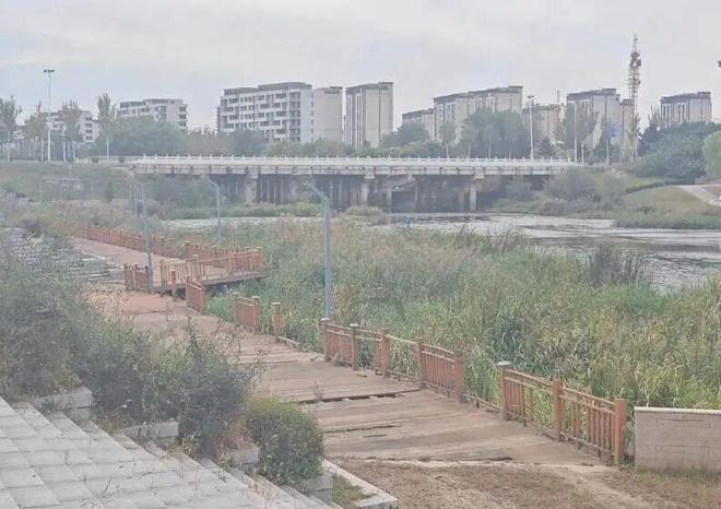 时隔一年沈抚示范区金水湖再出现施工画面(图1)