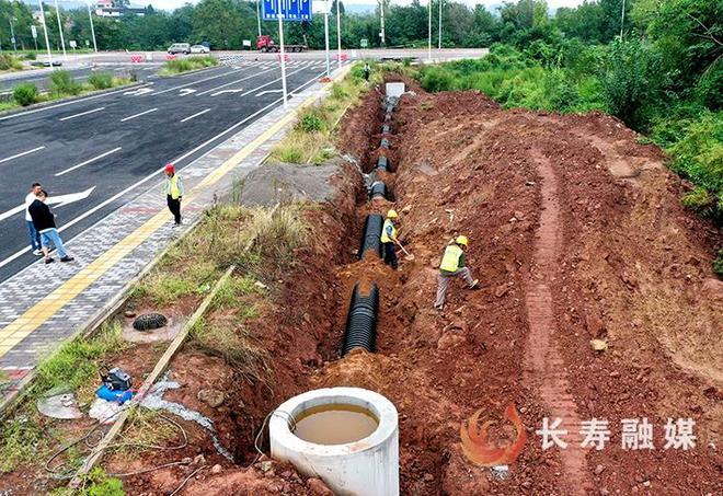 长寿桃花河城区段城市排水防涝工程年底完工(图1)