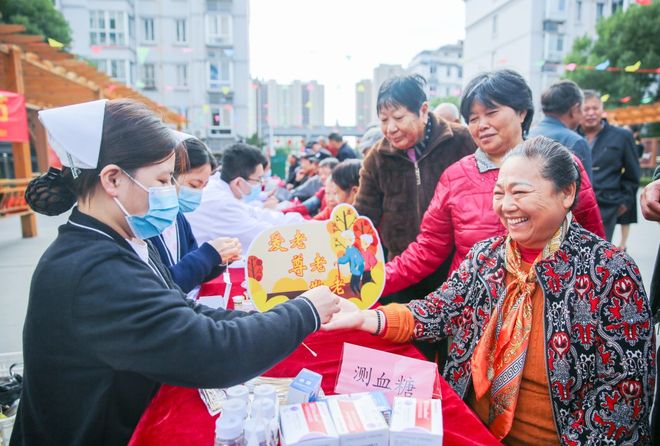 接续奋斗 开创现代化人民城市建设新局面(图1)