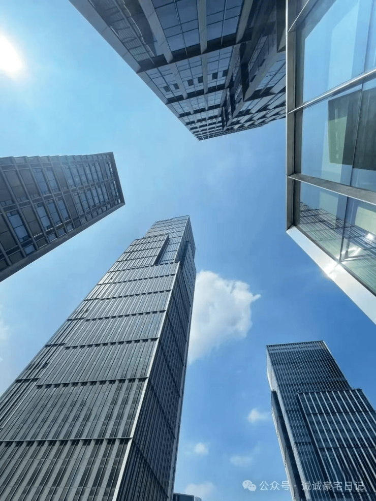 外滩天幕17152026年最新售楼中心-外滩天幕1715售楼处首页网站-楼盘百科-处最新发布-楼盘详情-房价-户型-官网电话(图1)