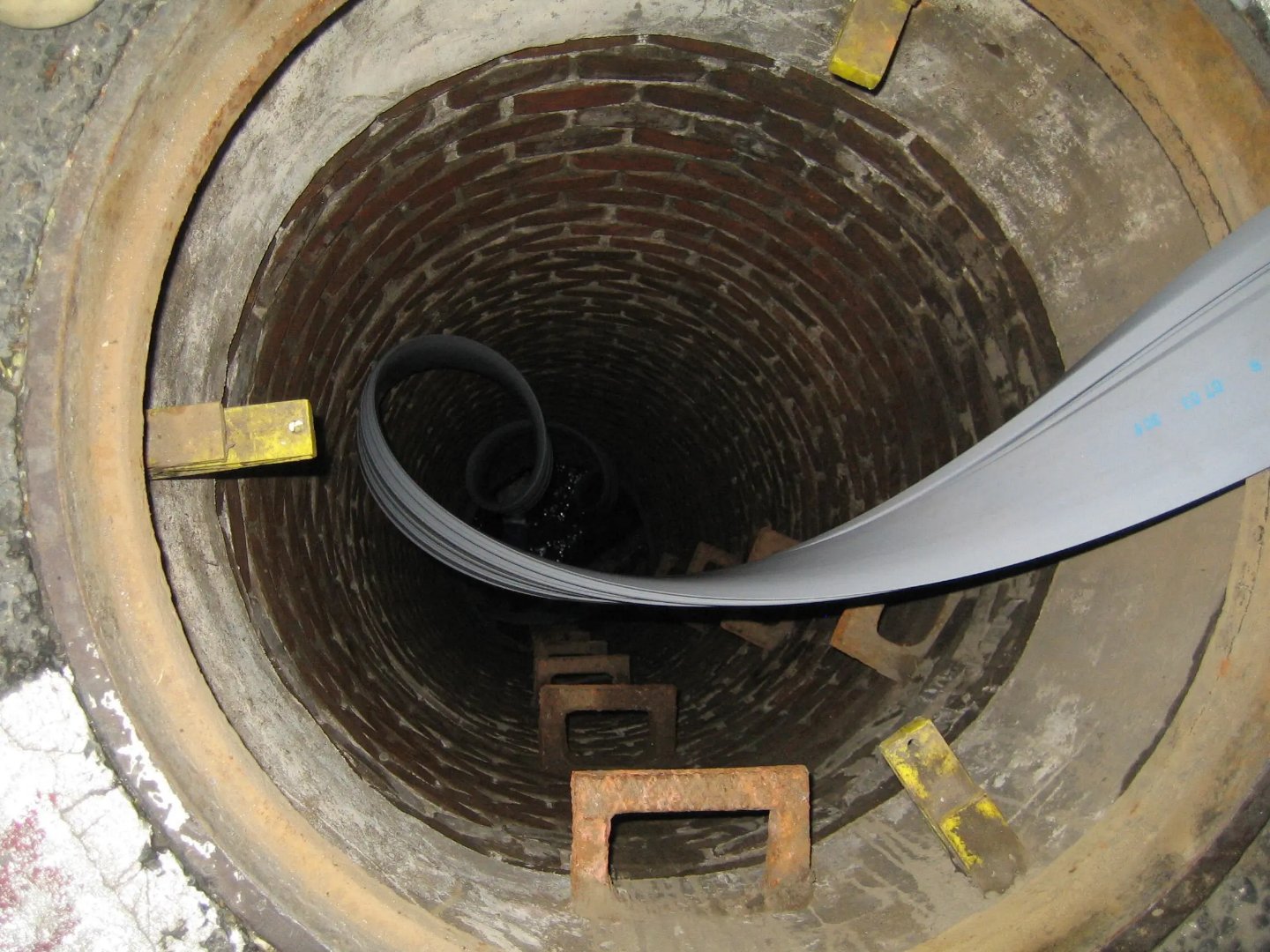 雨污水管道非开挖修复工艺(图1)