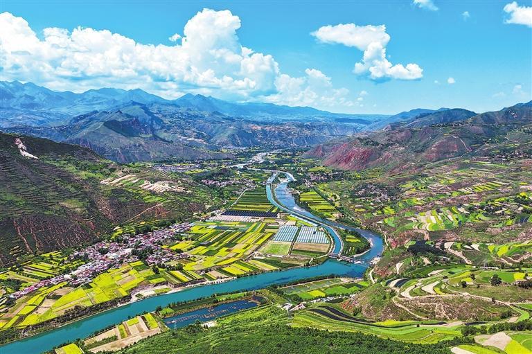 筑牢“压舱石” 夯实“硬支撑”——甘肃全面加强基础设施建设综述-新华网(图1)