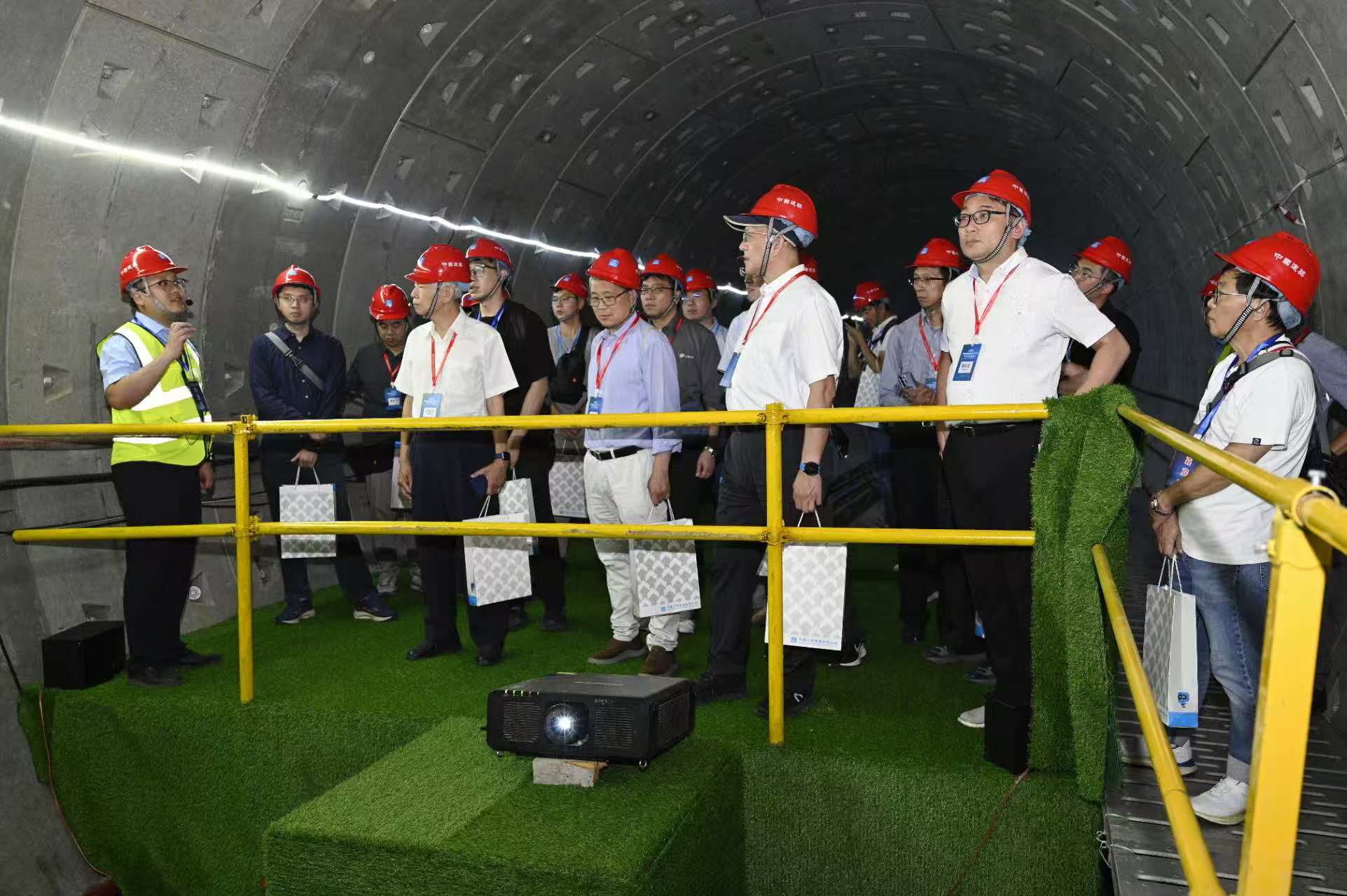 第二十四届海峡两岸隧道与地下工程学术与技术研讨会在东北大学召开(图8)